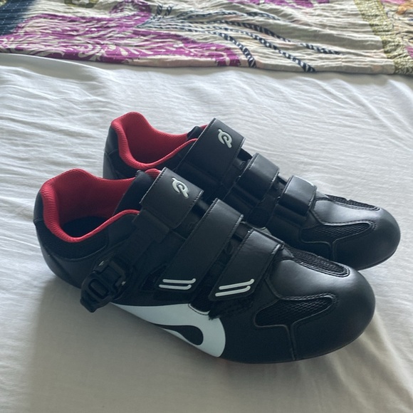 Peloton Black and Red Cycling Sneakers - Picture 2 of 8